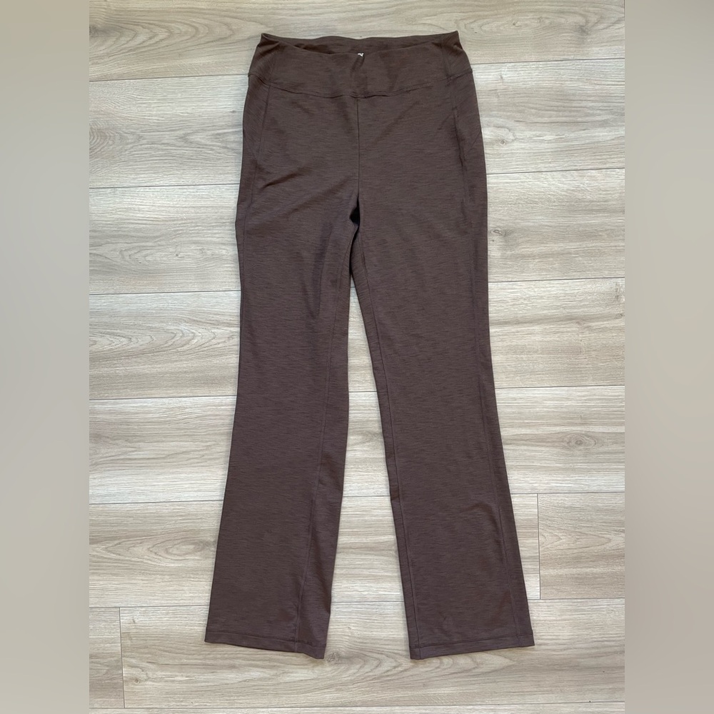 Duluth Trading Co Women's Chocolate Straight Leg Pants